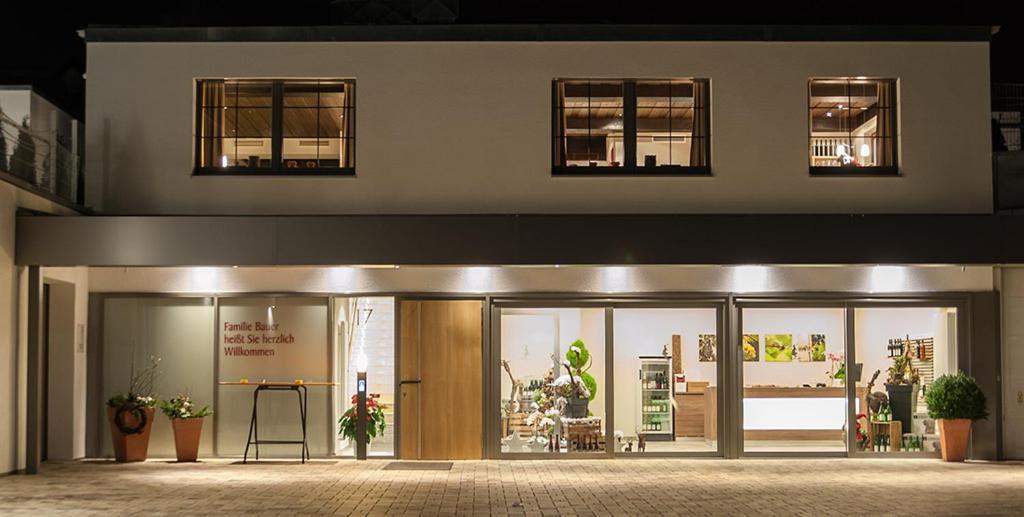 Gaestehaus Bauer - Schlafen Auf Dem Weingut Heilbronn Luaran gambar